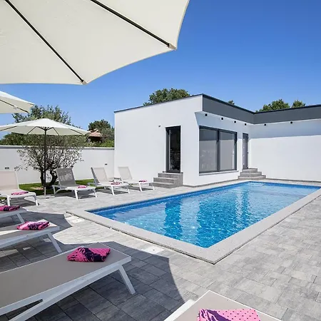 L&l Villa