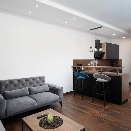 L&l Villa *