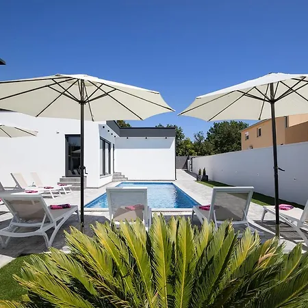L&l Villa *
