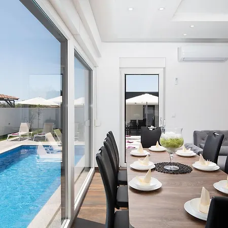 Villa L&l Medulin