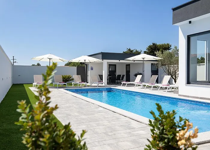 L&l * Μεντουλίν