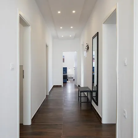 L&l Villa *